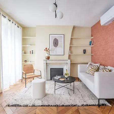 公寓 1#two Bedrooms#champs Elysees#arc De Triomphe#ac 巴黎