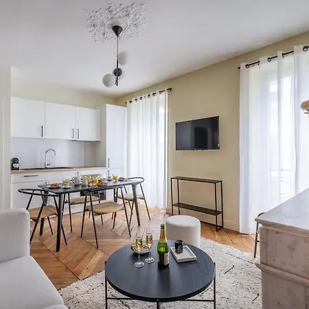 1#two Bedrooms#champs Elysees#arc De Triomphe#ac Apartment